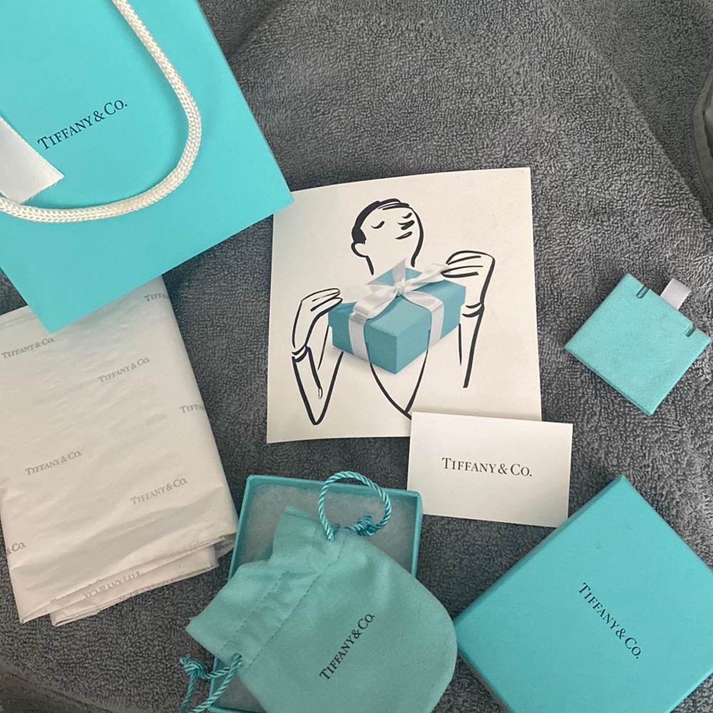 Tiffanys gift set w/ribbon tissue paper care instructions thank you for purchase